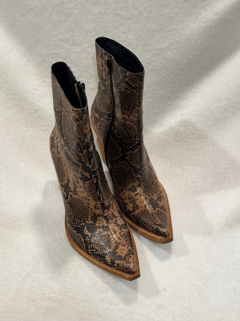 Jeffrey Campbell faux snakeskin western ankle boots lucite heel pointed toe 10 🔥 - Picture 5 of 11